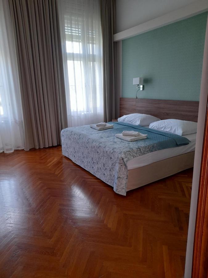 Bed and Breakfast Rosenberg Kuria Taplanszentkereszt Exteriér fotografie