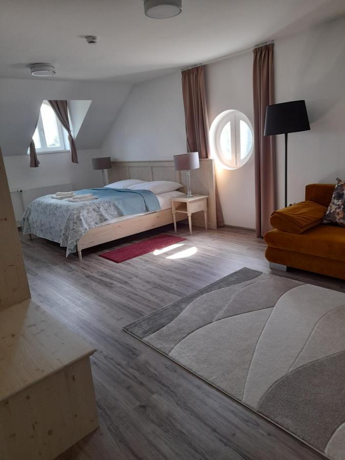 Bed and Breakfast Rosenberg Kuria Taplanszentkereszt Exteriér fotografie